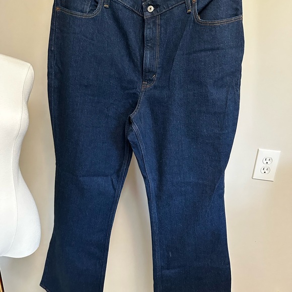 Abercrombie & Fitch Denim - Abercrombie & Fitch Men’s Dark Blue Straight-Leg Jeans